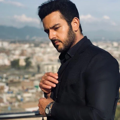 Azaan Sami Khan