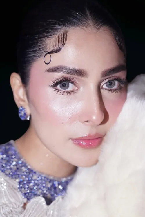 Ayeza Khan