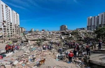 Father and son rescued alive after four days beneath Venezuela earthquake rubble